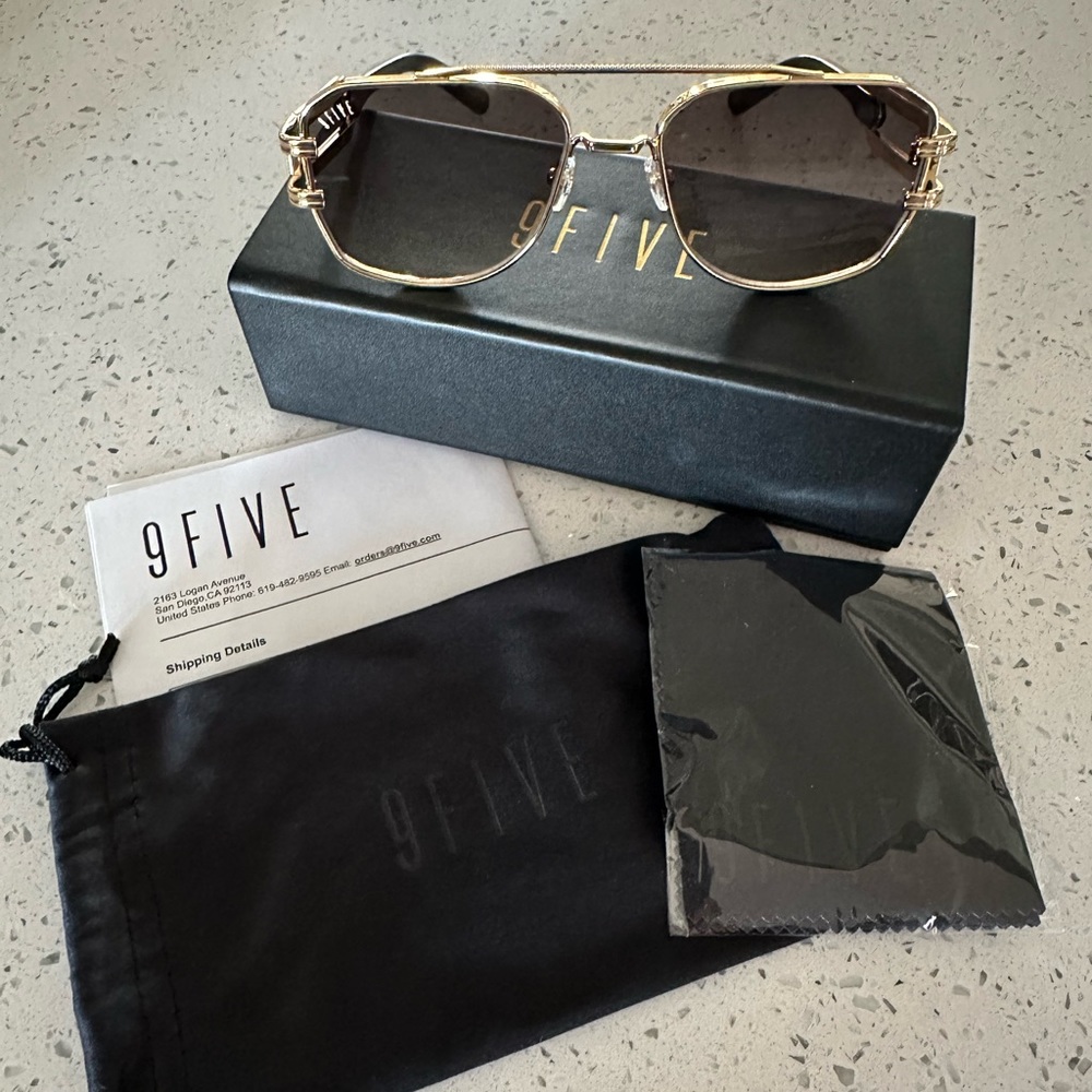 9FIVE Royals Black & 24K Gold
XL - 57-19-150 Gradient Sunglasses